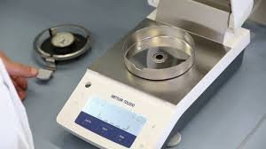 Calibration of Halogen Moisture Analyzer